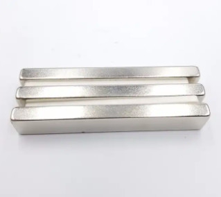 پوشش روی آهنرباهای نوار نئودیمیم N45 برای ماشین آلات الکتریکی / خودرو
