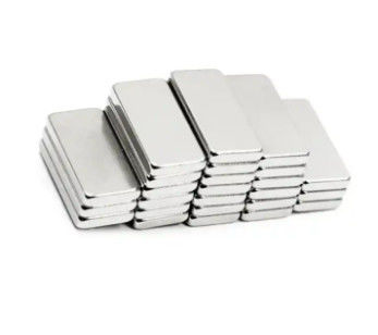 میله آهنرباهای نئودیمیوم اندود نیکل آبکاری نیکل آهنرباهای نواری قوی N35-N52