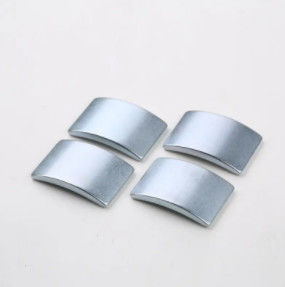 نمونه آهنرباهای موتور دائمی با قوس متخلخل با دوام NdFeB موجود است